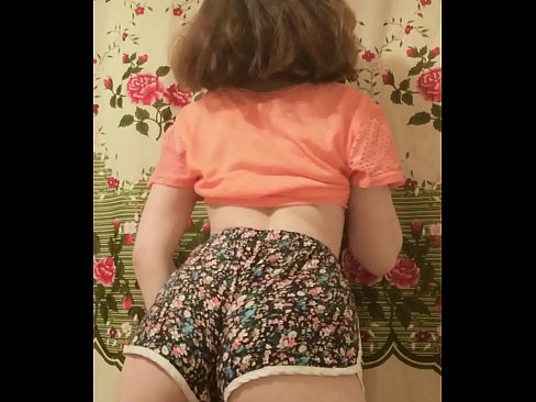 ❤️ سیکسی نوجوان بیب کیمرے پر اپنی شارٹس اتار رہی ہے۔ ️❌  مقعد ویڈیو پر ur.muitohentai.ru ❌