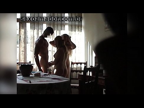❤️ جنسی دوست ایک دیو آدمی اور اس کے ساتھ ایک تھریسم کو مدعو کرتے ہیں۔ ️❌  مقعد ویڈیو پر ur.muitohentai.ru ❌